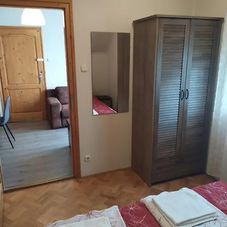 Ametiszt Wellness Apartmanhaz *