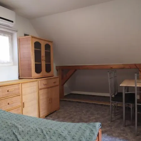 Apartment Ametiszt Wellness Apartmanhaz Siofok