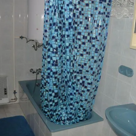 Ametiszt Wellness Apartmanhaz Siofok