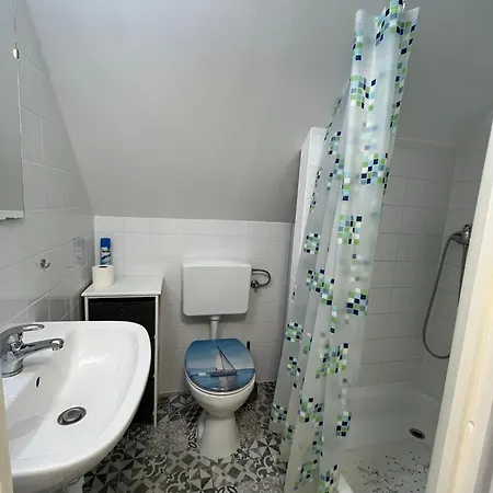 Ametiszt Wellness Apartmanhaz *