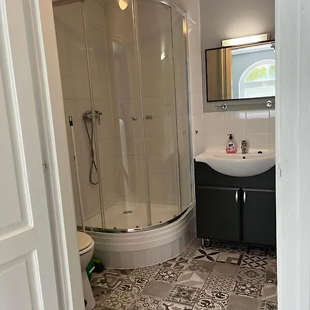 Ametiszt Wellness Apartmanhaz * Siófok