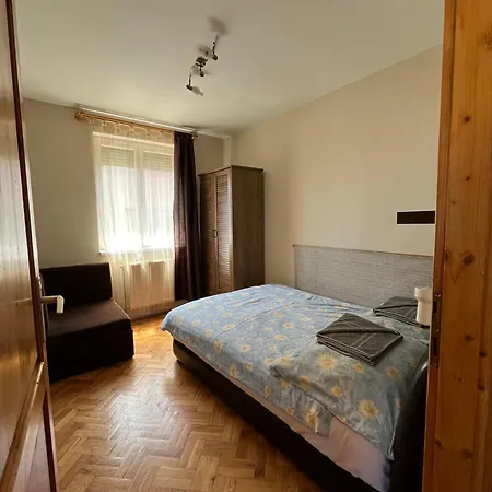 Ametiszt Wellness Apartmanhaz Siófok