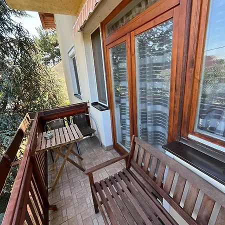 Ametiszt Wellness Apartmanhaz * Siófok