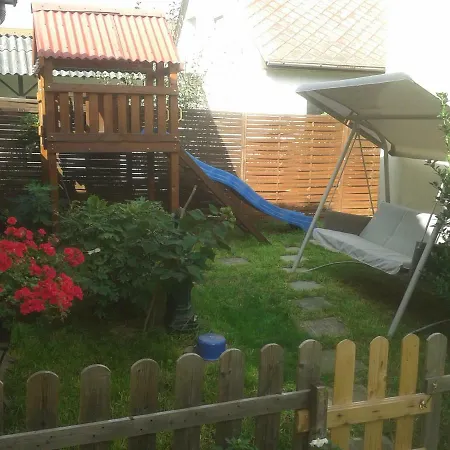 Ametiszt Wellness Apartmanhaz Siófok