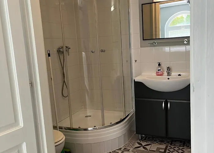 Ametiszt Wellness Apartmanhaz * Siófok